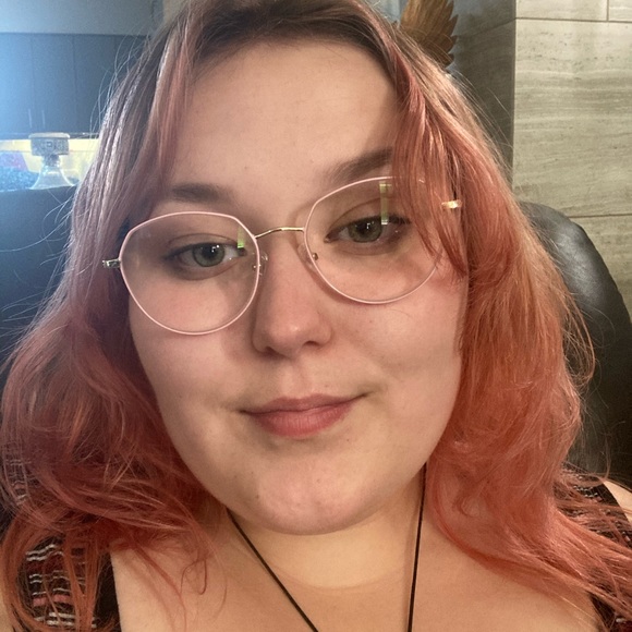 Meet your Posher, Sadye - Picture 5 of 5